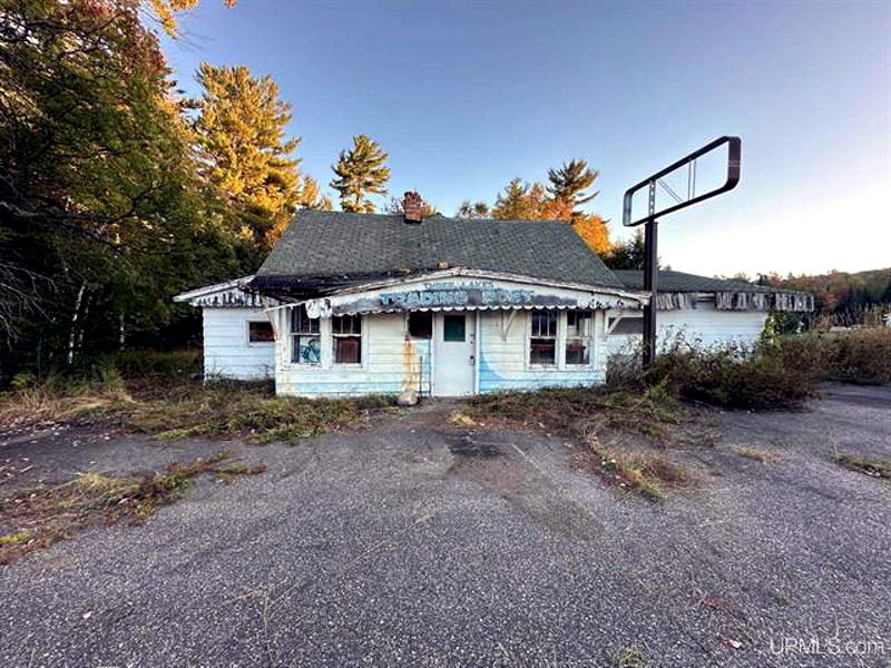 Three Lakes Trading Post - Real Estate Photo